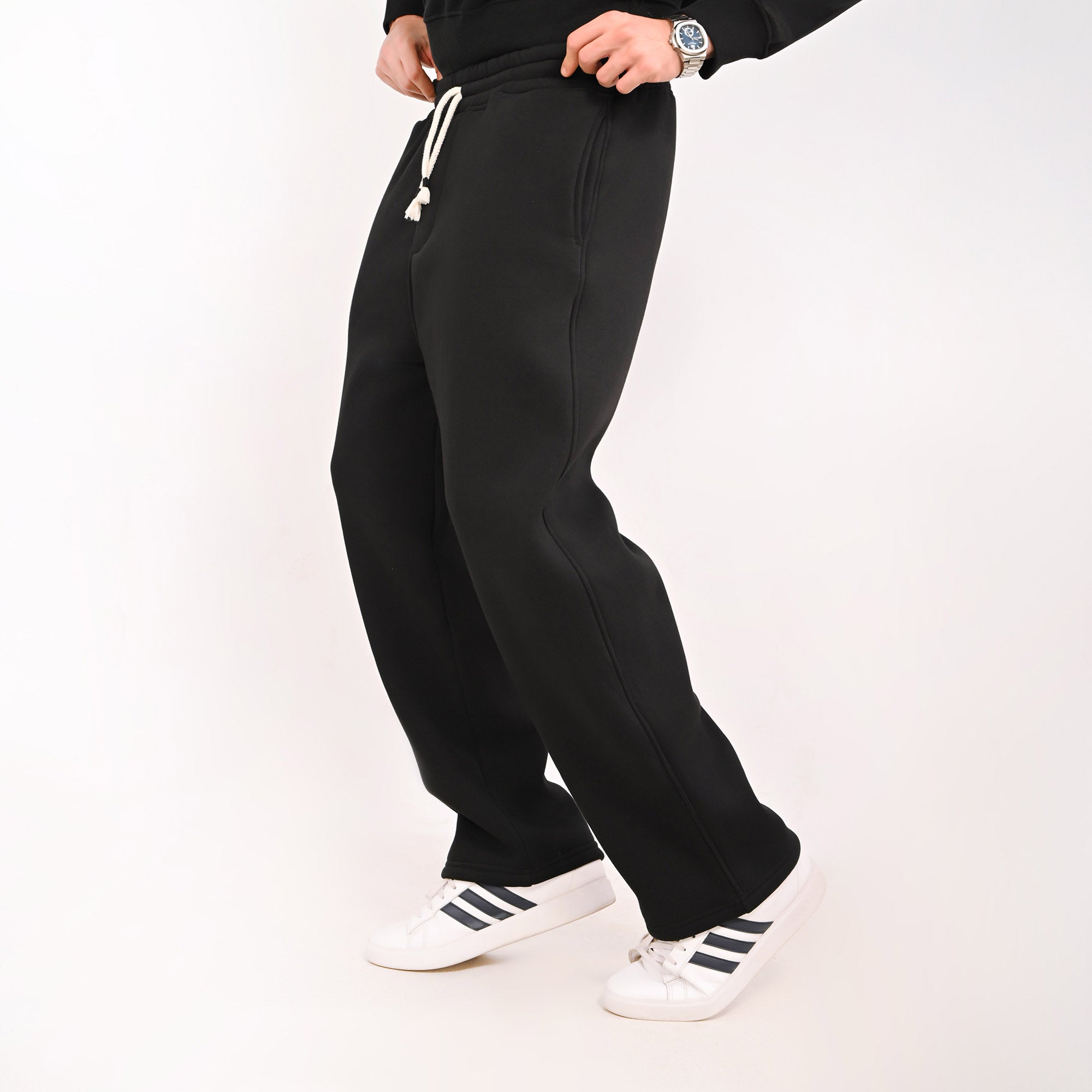 Relaxed Fit Sweatpants – Black